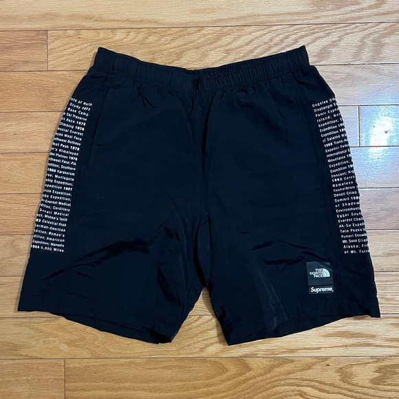 Supreme x North Face Black Men's Athletic Shorts Medium